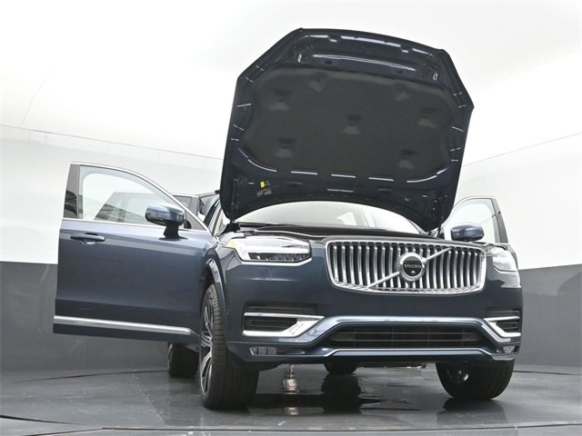 Used 2025 Volvo XC90 B6 Plus w/ Protection Package Premier image 52