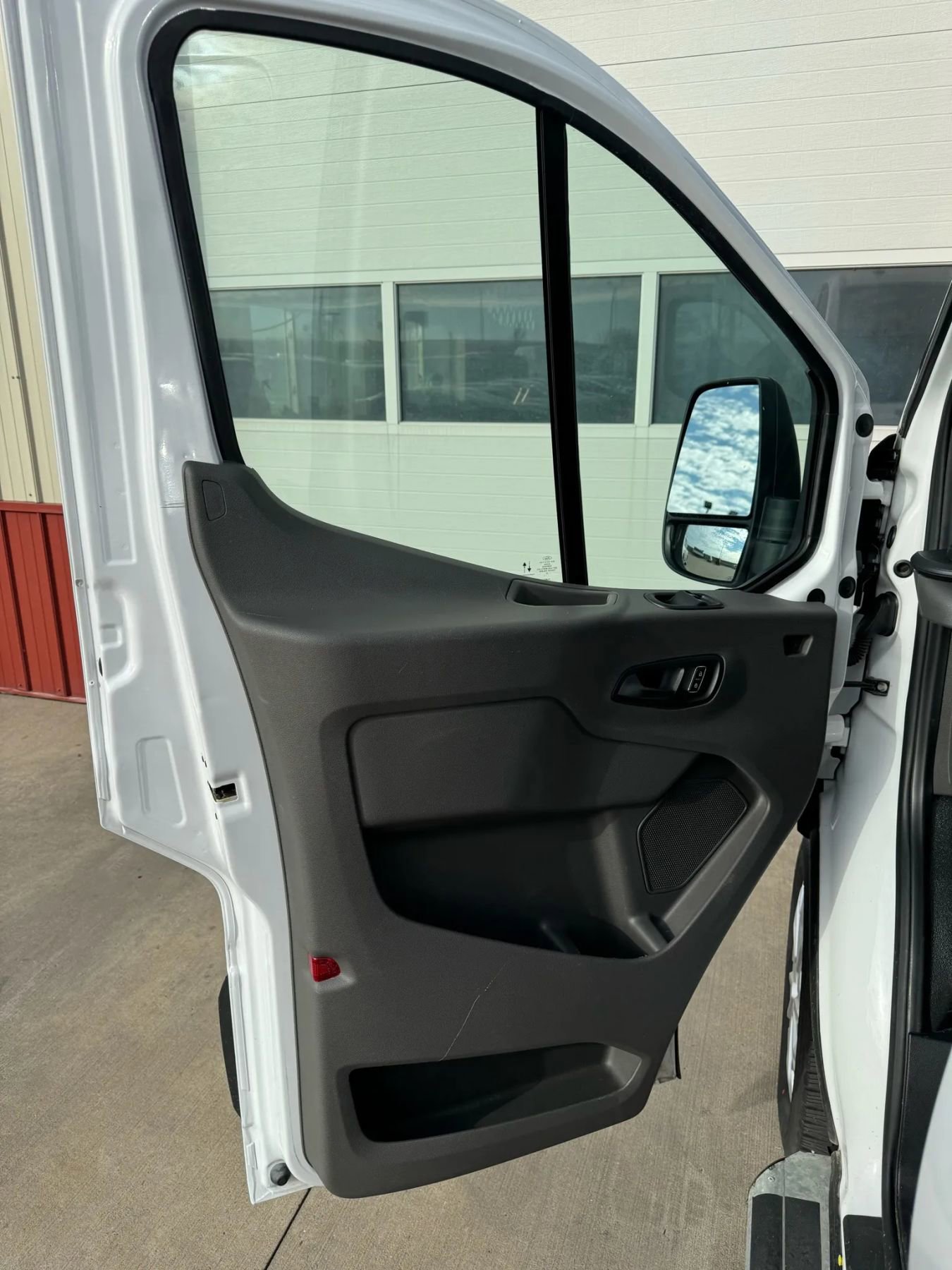 Used 2024 Ford Transit 250 Low Roof w/ Exterior Upgrade Package image 4