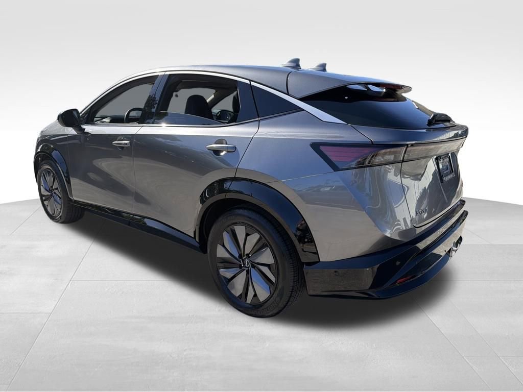 Used 2023 Nissan Ariya FWD image 5