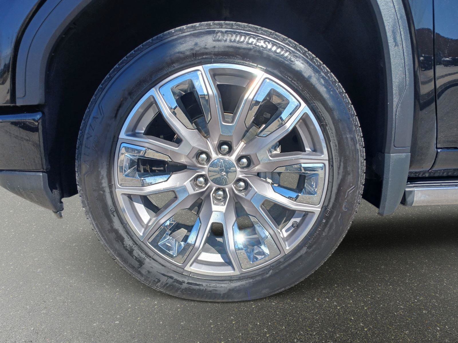 Used 2024 GMC Sierra 1500 Denali AWD/4WD image 8