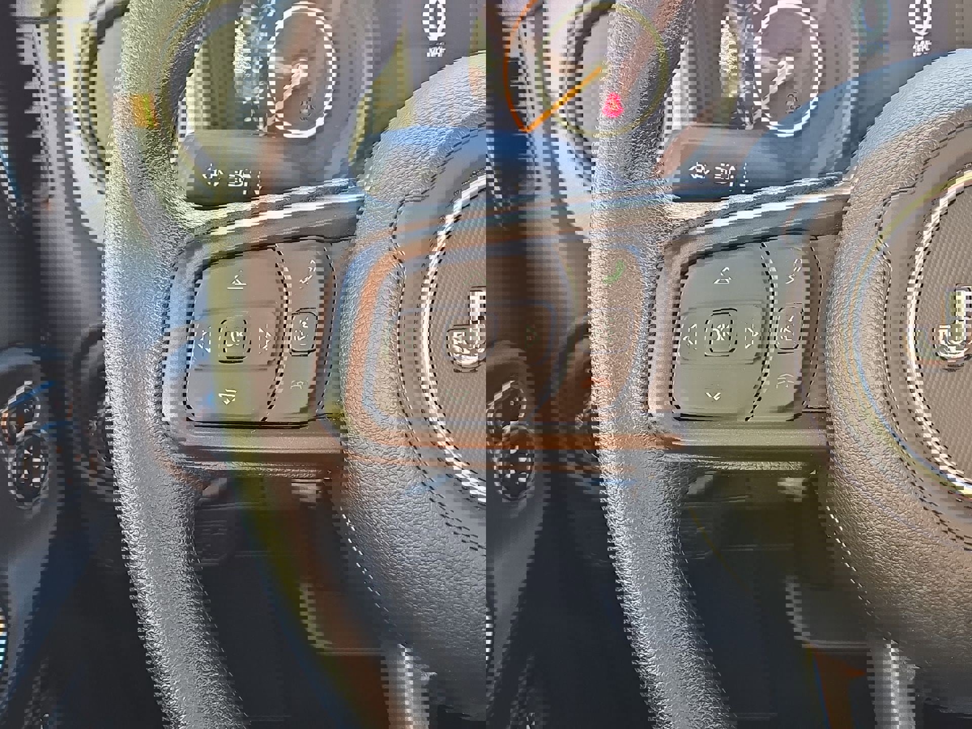 Used 2025 Jeep Gladiator Nighthawk image 21