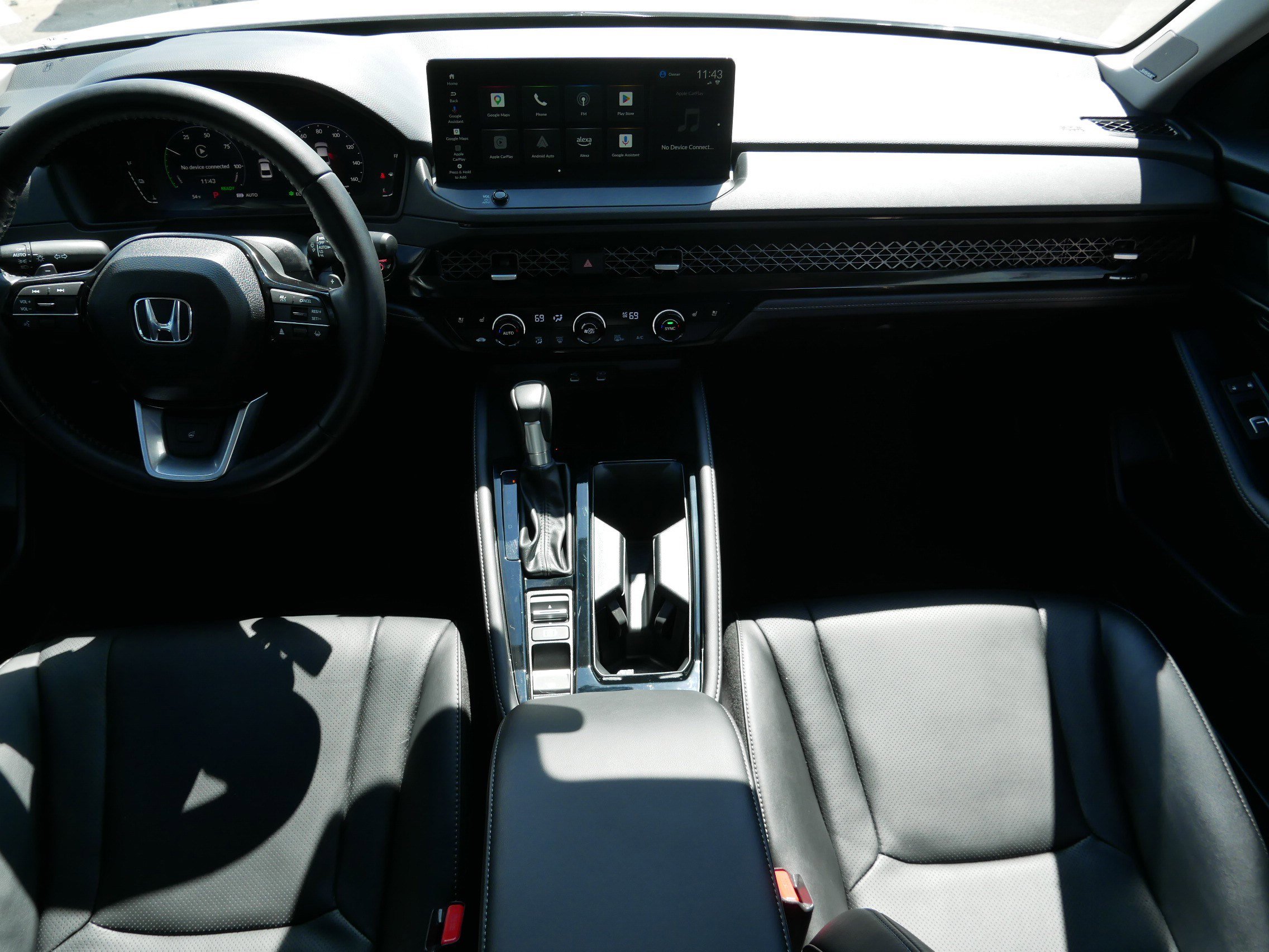Used 2025 Honda Accord Touring image 10