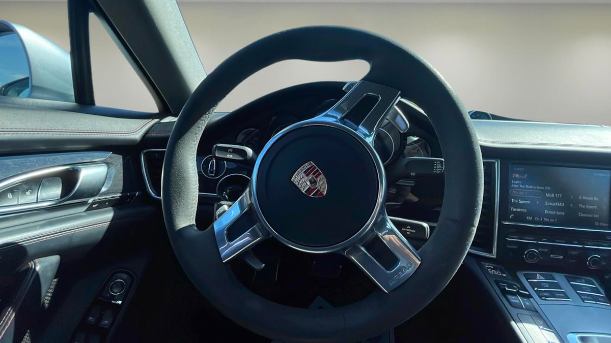 Used 2014 Porsche Panamera image 15