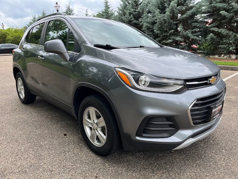 Used 2020 Chevrolet Trax LT w/ LT Convenience Package AWD/4WD image 30