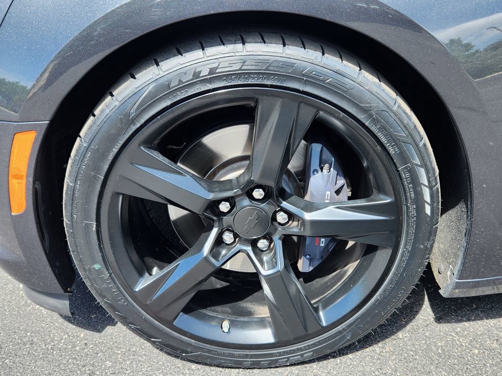Used 2016 Chevrolet Camaro SS RWD image 19