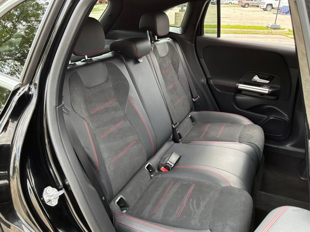 Used 2023 Mercedes-Benz GLA 250 4MATIC image 24