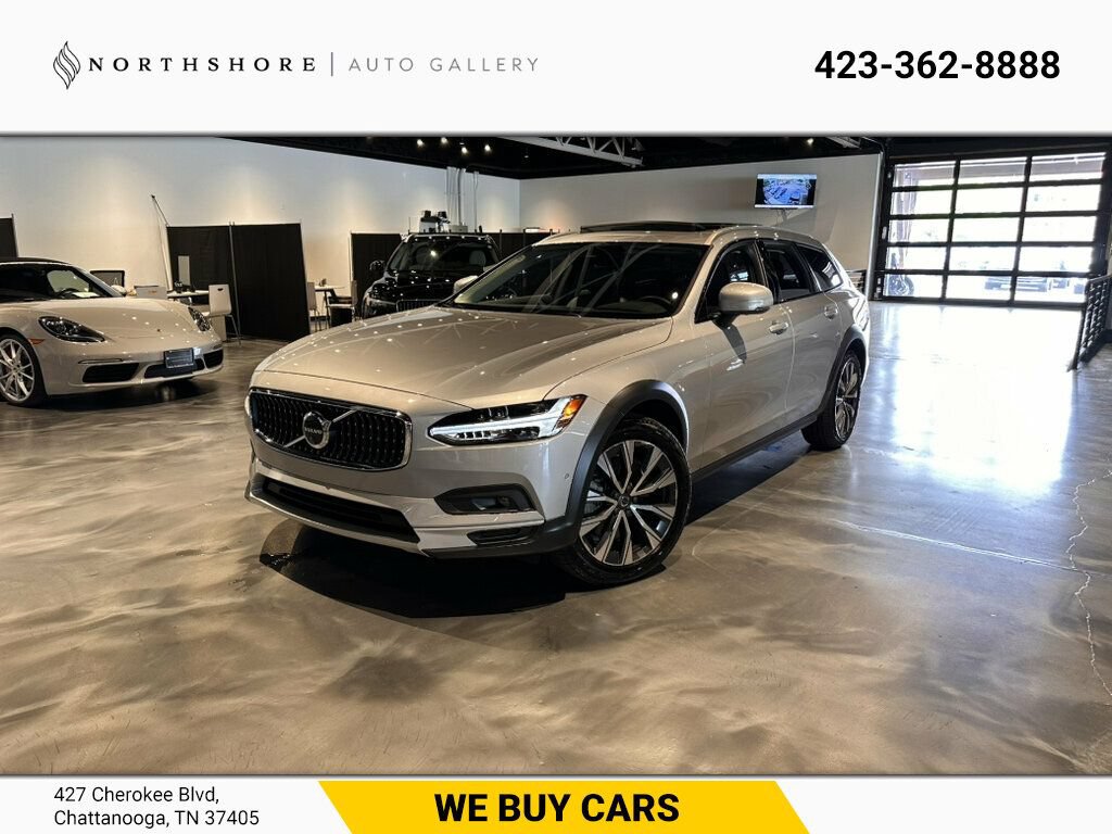 Used 2025 Volvo V90 B6 Cross Country Plus w/ Protection Package Premier