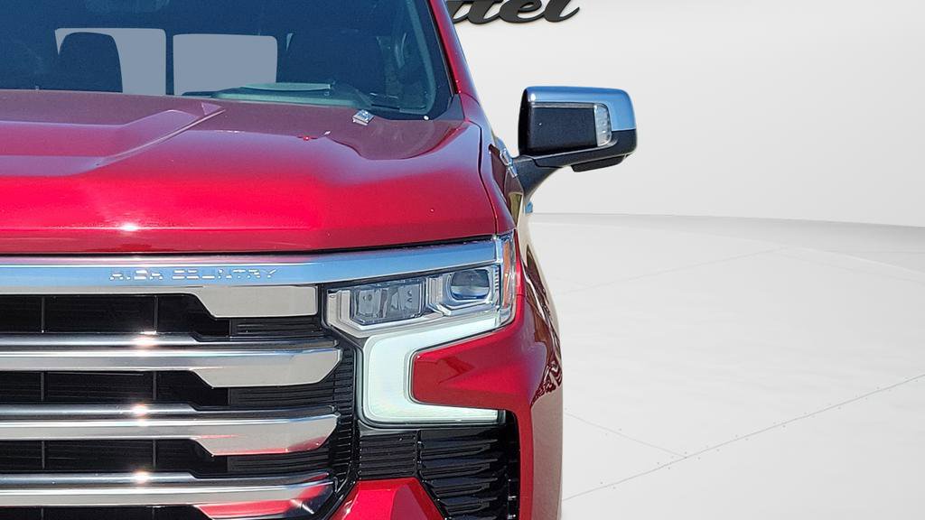 Certified 2024 Chevrolet Silverado 1500 High Country w/ Technology Package AWD/4WD image 9
