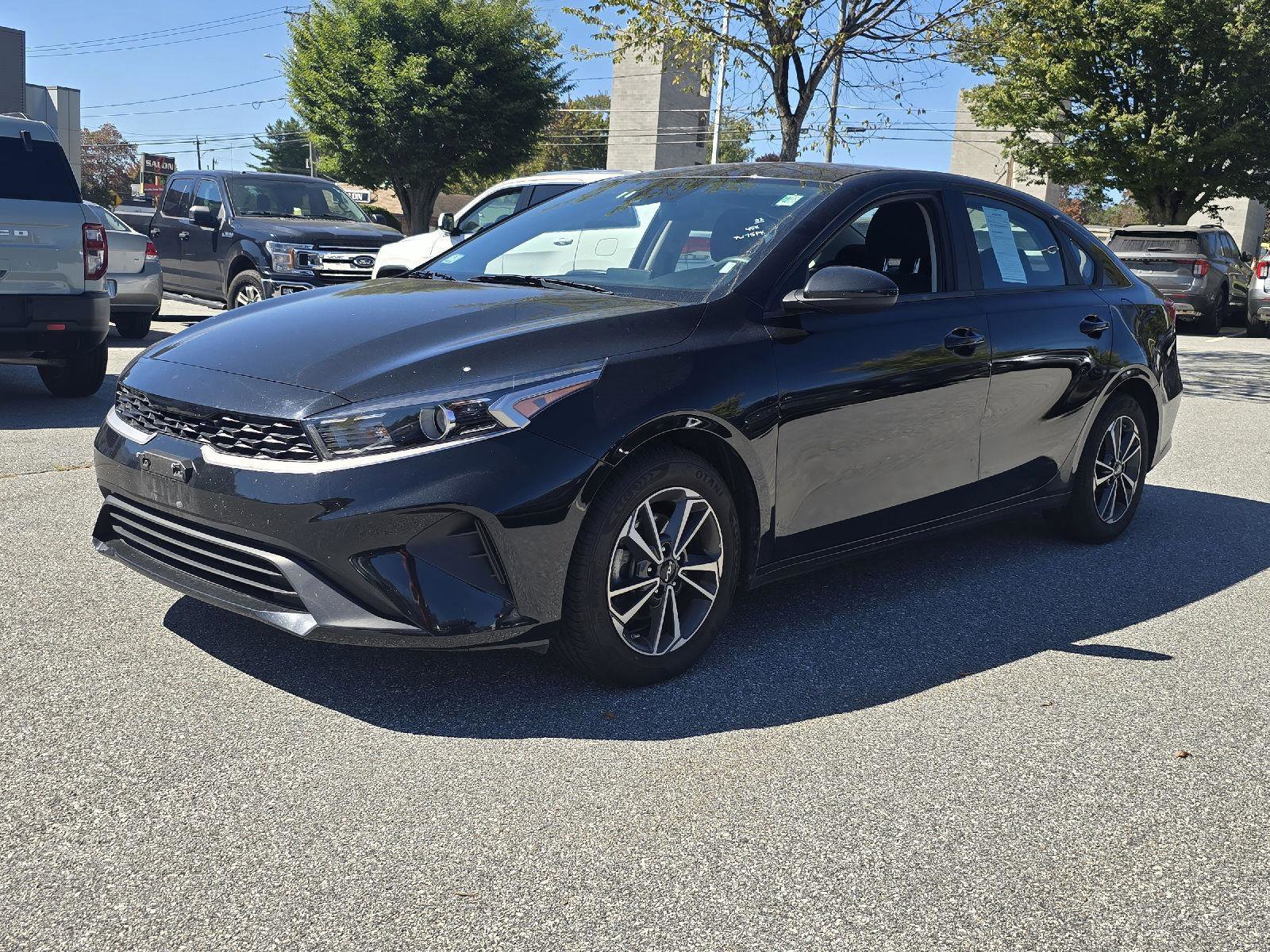 Used 2023 Kia Forte LXS image 7
