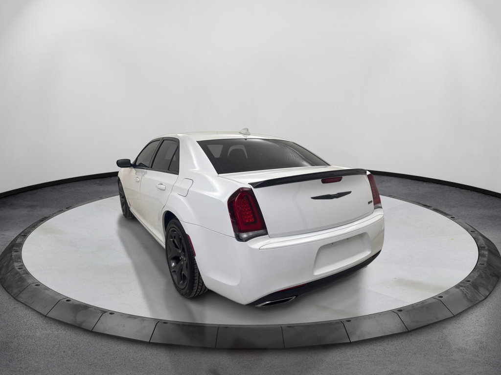 Used 2023 Chrysler 300 Touring w/ Sport Appearance Package RWD image 8