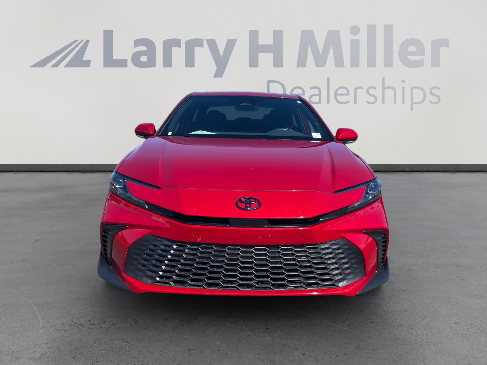 Used 2026 Toyota Camry SE w/ Convenience Package FWD image 8