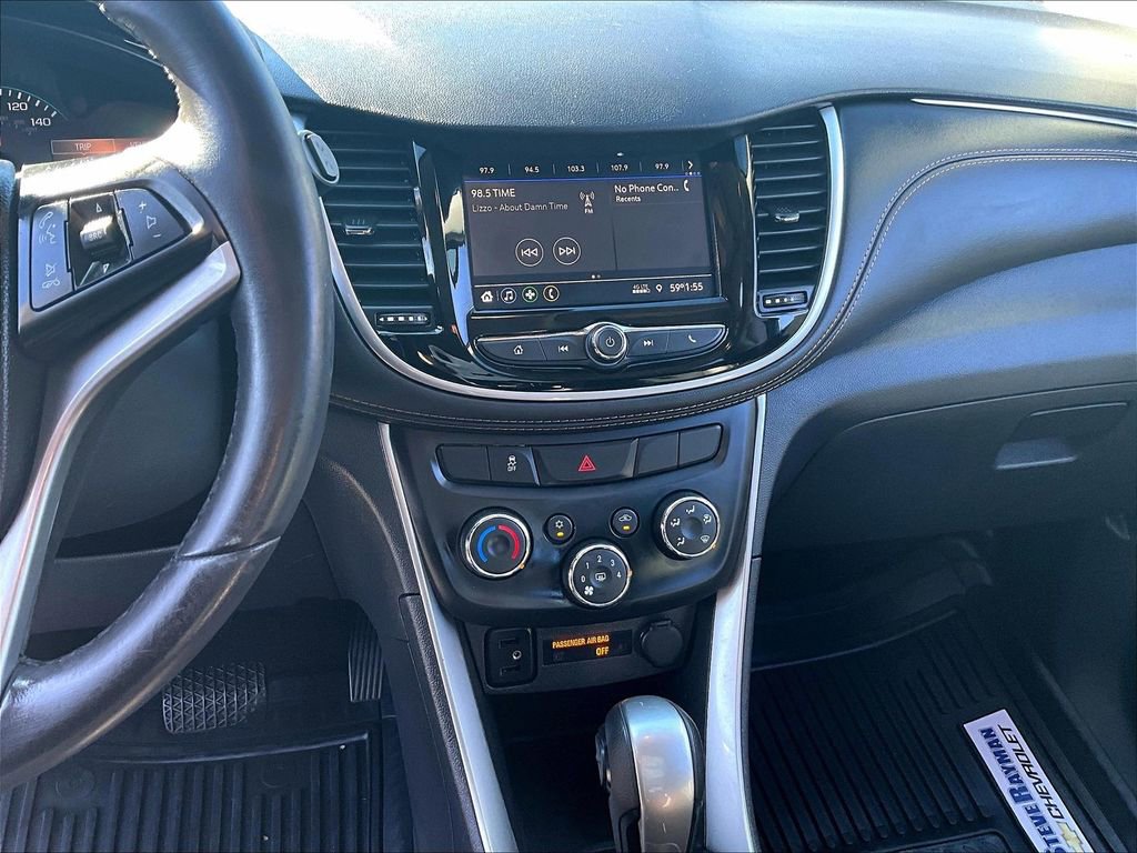 Certified 2022 Chevrolet Trax LT w/ LT Convenience Package image 10