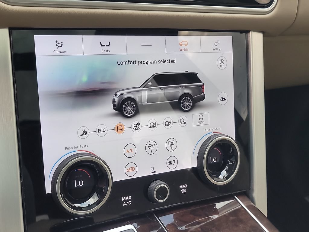 Used 2020 Land Rover Range Rover HSE AWD/4WD image 24