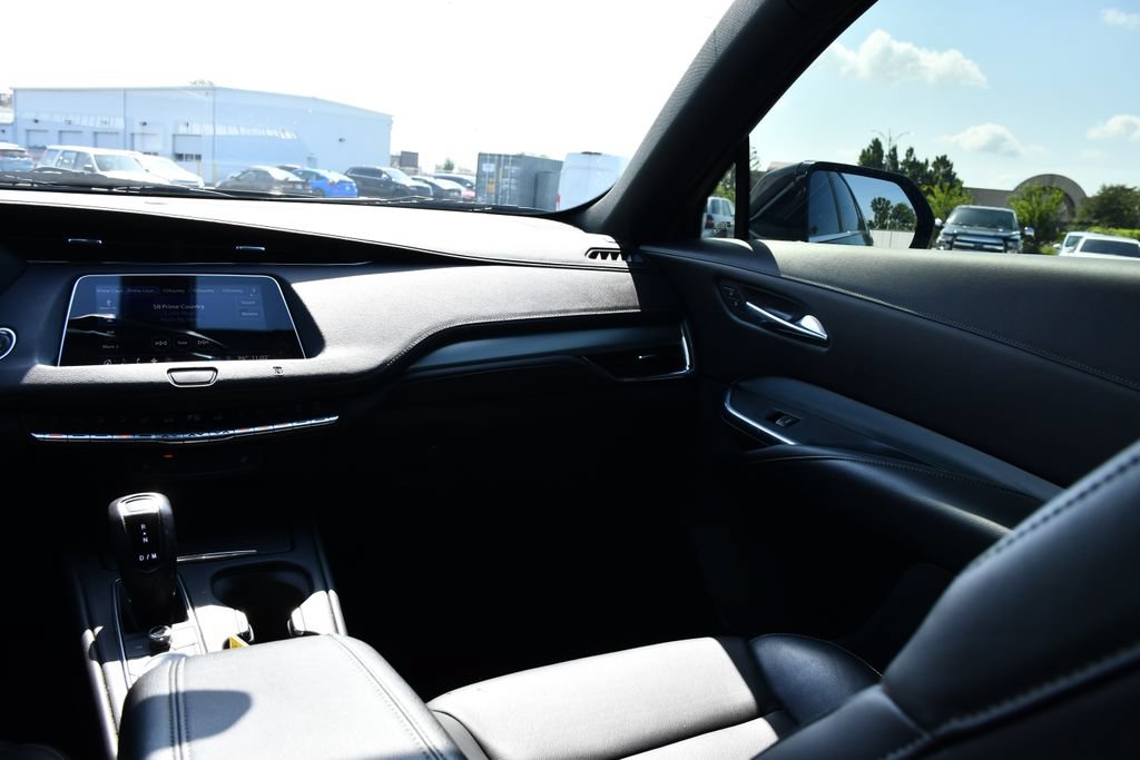 Used 2019 Cadillac XT4 Premium Luxury w/ Cold Weather Package AWD/4WD image 23