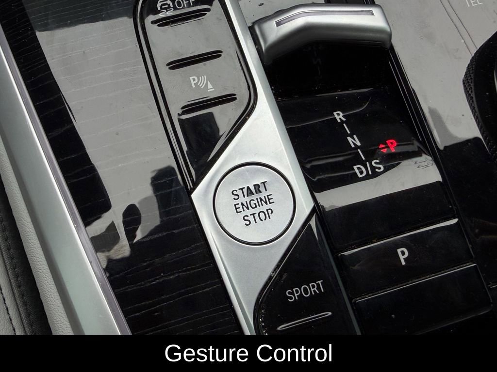 Used 2024 BMW X5 xDrive40i w/ M Sport Package AWD/4WD image 26