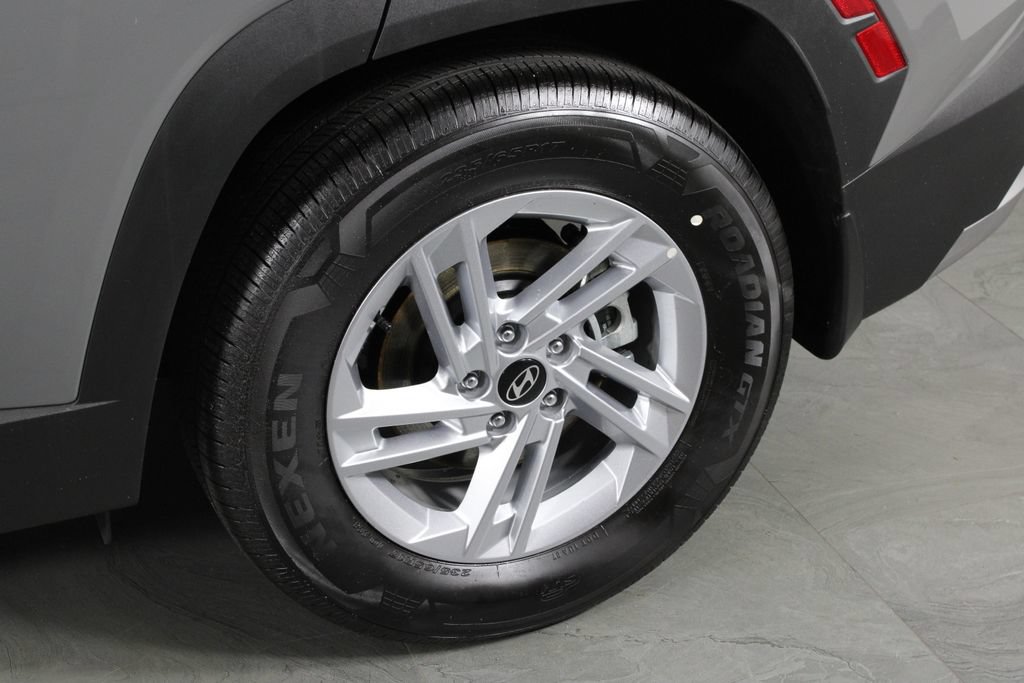 Used 2026 Hyundai Tucson SE FWD image 13