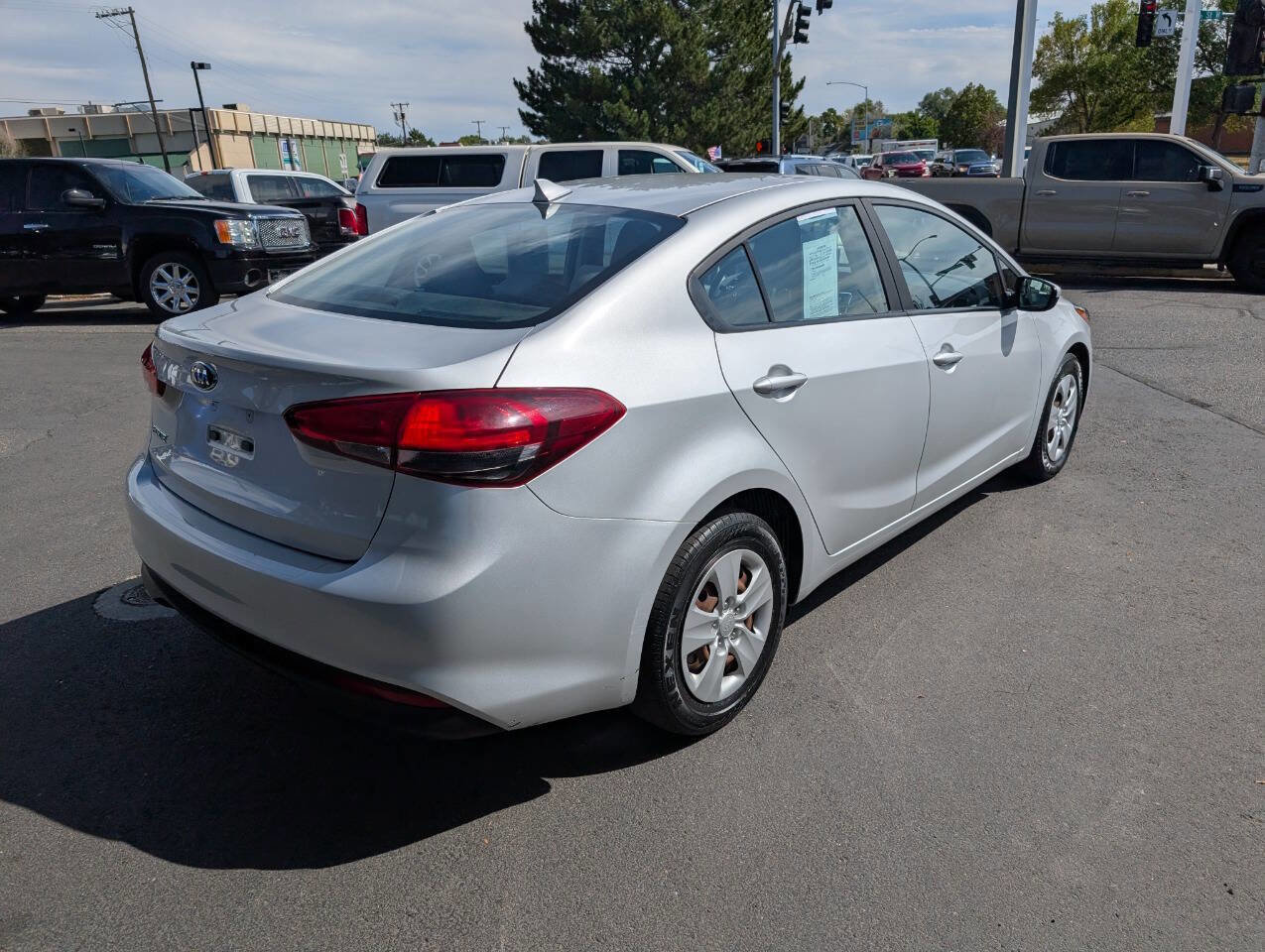Used 2017 Kia Forte LX w/ LX Popular Package image 8