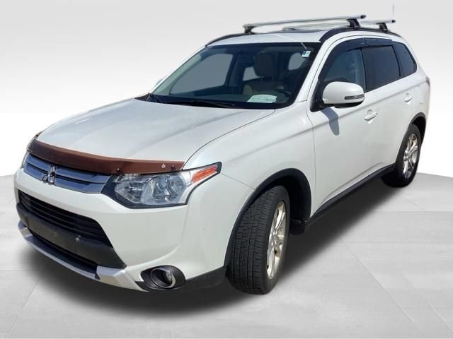 Used 2015 Mitsubishi Outlander SE
