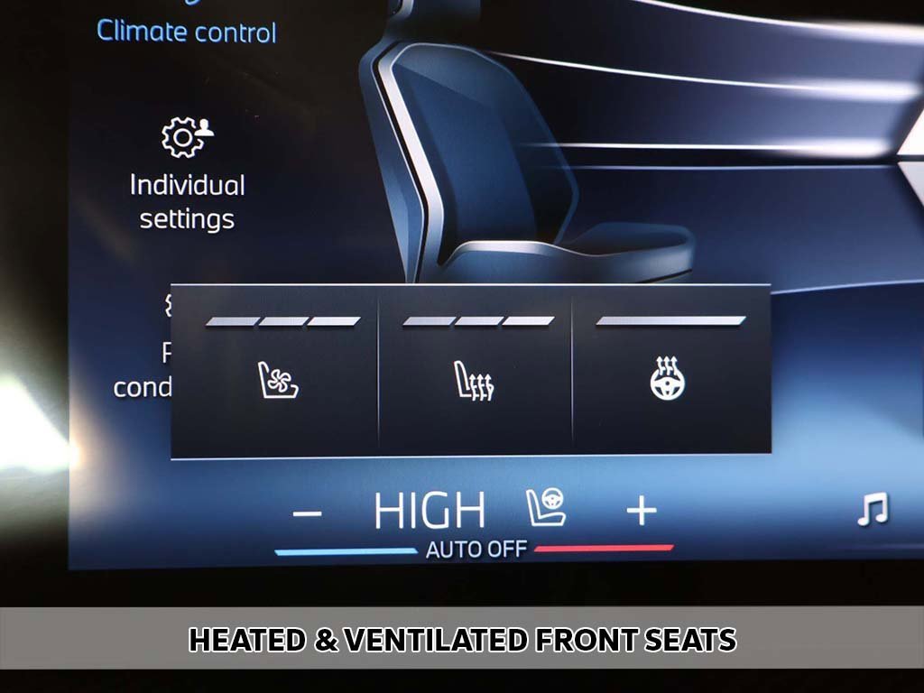 Used 2024 BMW X7 M60i w/ Executive Package image 10