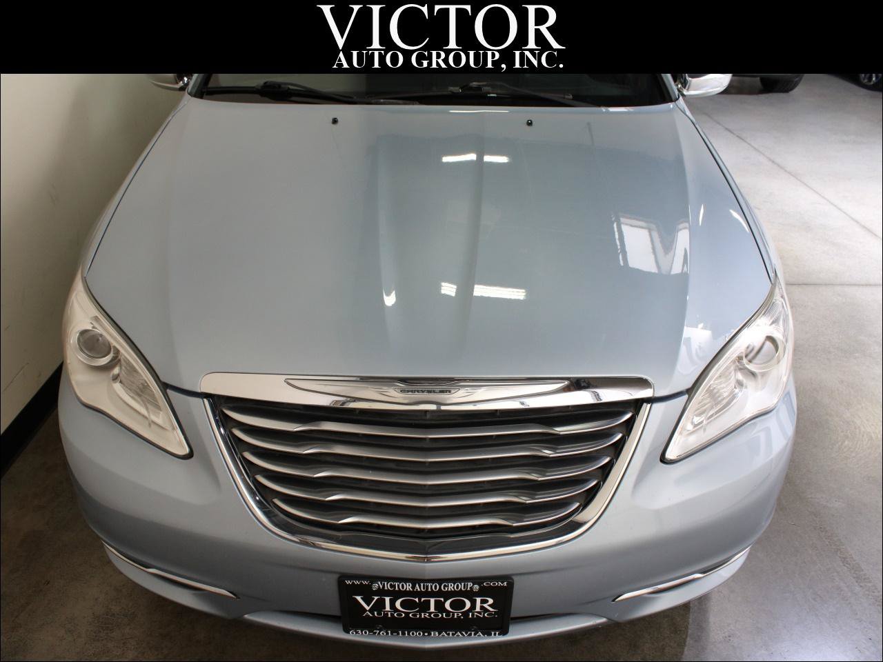 Used 2013 Chrysler 200 Limited FWD image 3