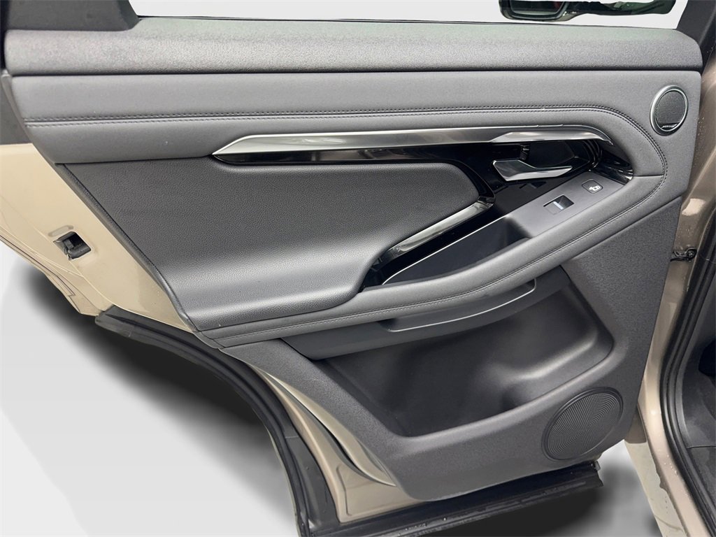 Used 2021 Land Rover Range Rover Evoque R-Dynamic SE image 37