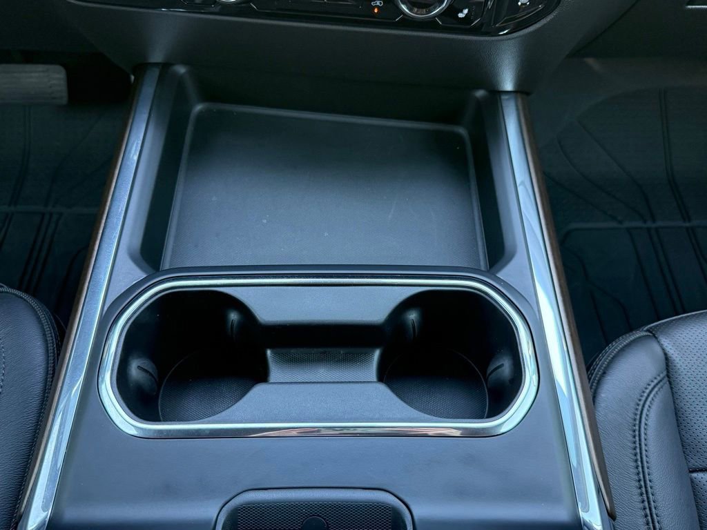 Used 2024 Chevrolet Silverado 2500 High Country w/ High Country Premium Package AWD/4WD image 26