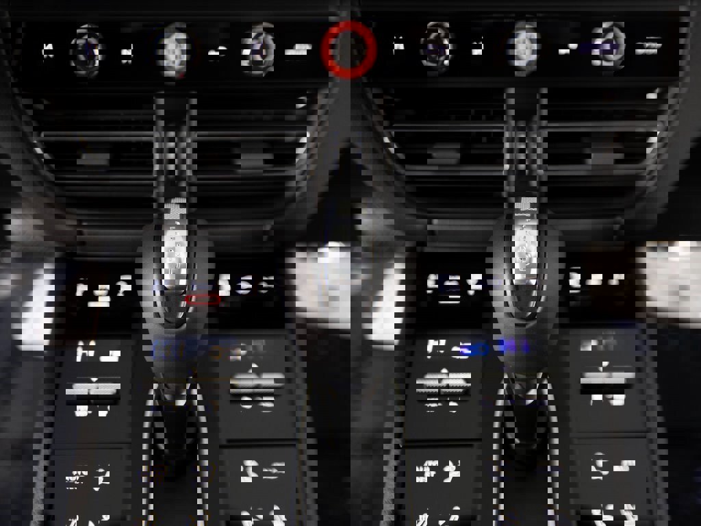 New 2026 Porsche Macan S image 20