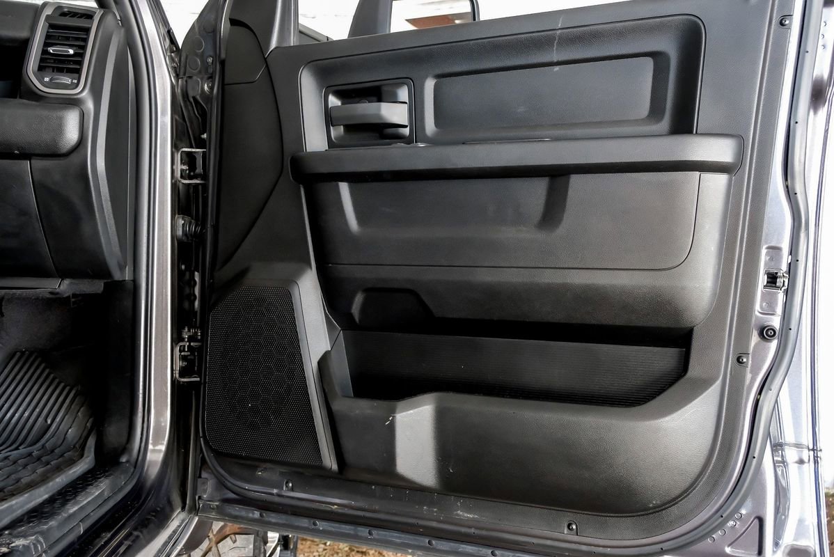 Used 2024 RAM 3500 Tradesman w/ Chrome Appearance Group AWD/4WD image 38