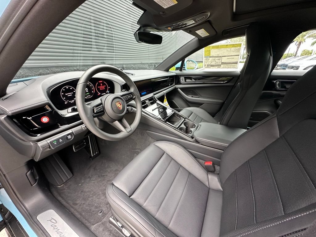Used 2026 Porsche Panamera 4 E-Hybrid AWD/4WD image 4