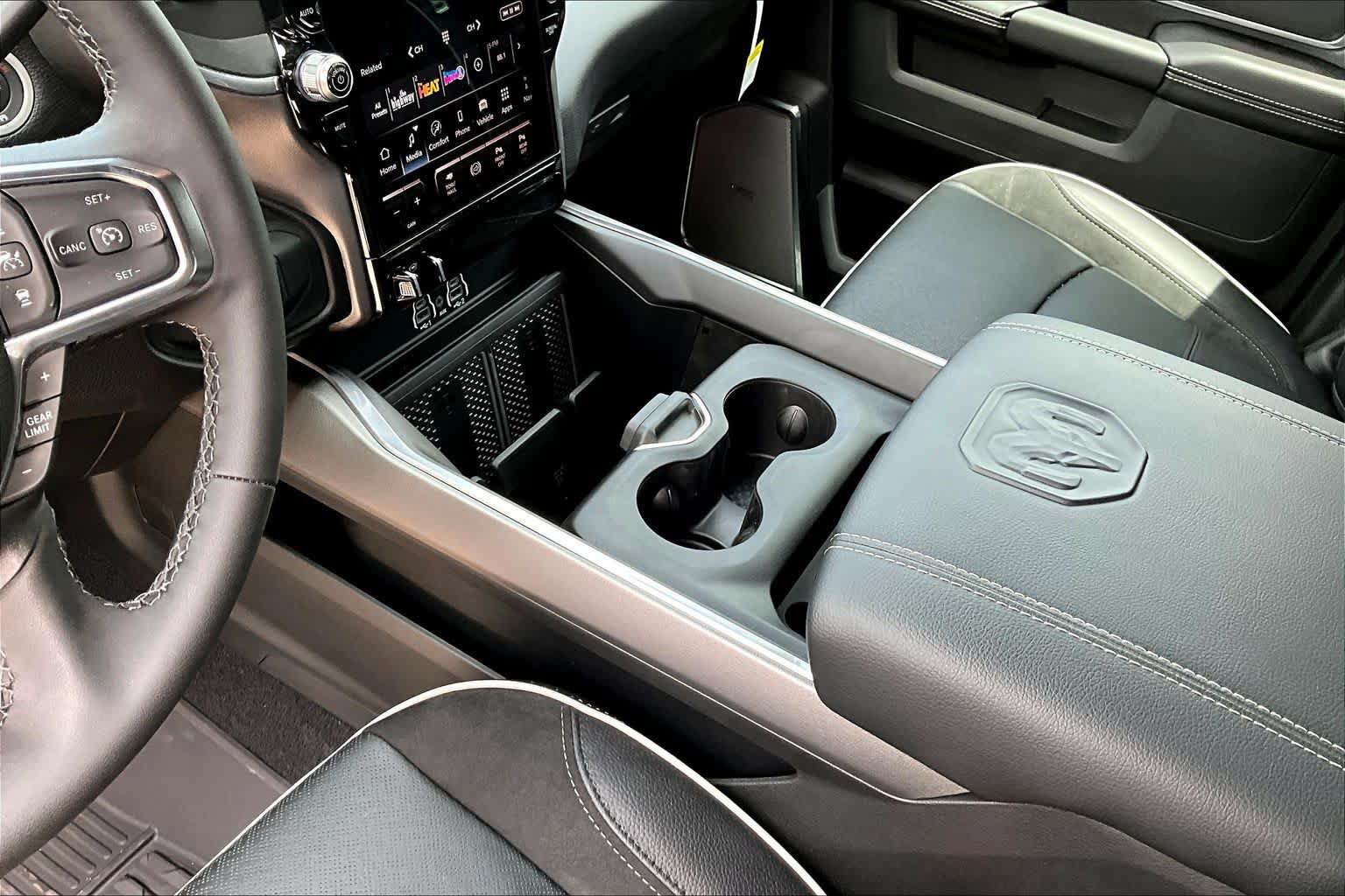 New 2026 RAM 3500 Laramie AWD/4WD image 8