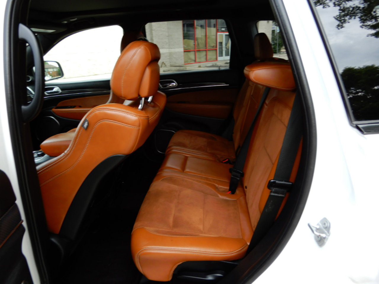 Used 2017 Jeep Grand Cherokee SRT image 10