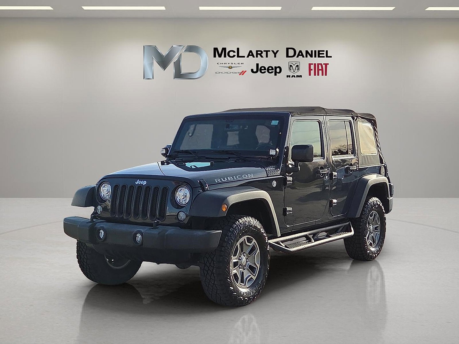 Used 2017 Jeep Wrangler Unlimited Rubicon w/ Connectivity Group image 2
