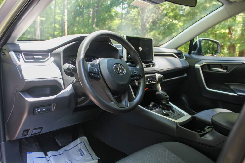 Used 2024 Toyota RAV4 XLE image 12