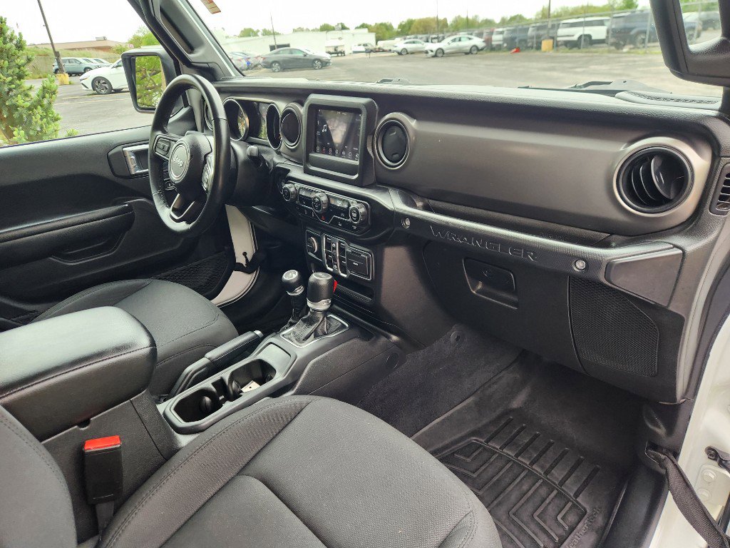 Used 2021 Jeep Wrangler Willys image 14