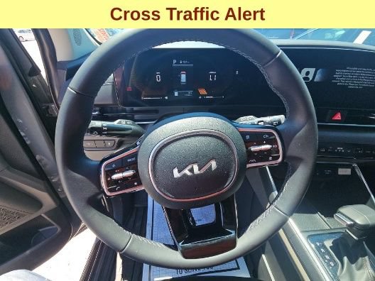 Used 2026 Kia Carnival EX FWD image 11