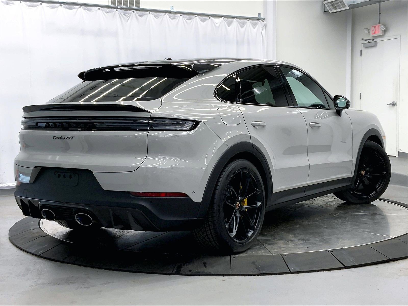 Used 2026 Porsche Cayenne Turbo GT AWD/4WD image 7