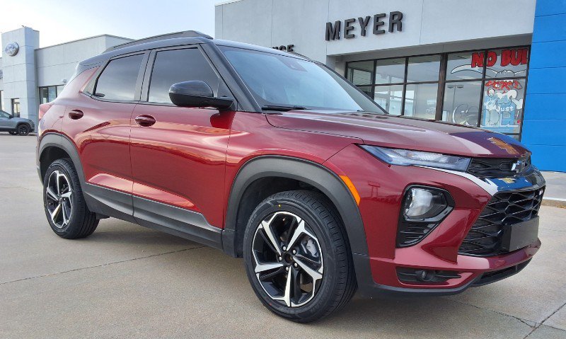 Used 2022 Chevrolet TrailBlazer RS FWD image 2