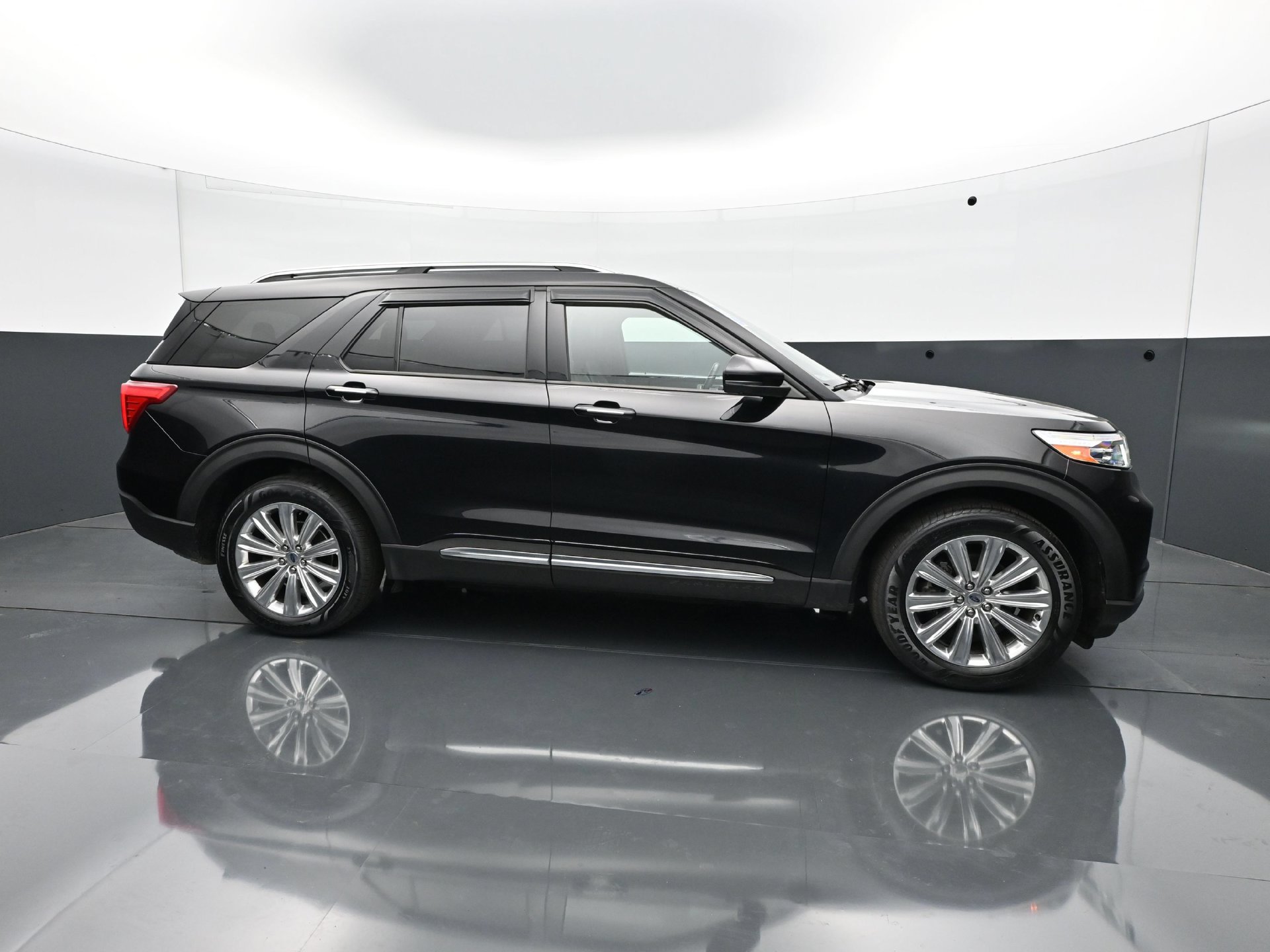 Used 2020 Ford Explorer Limited AWD/4WD image 8