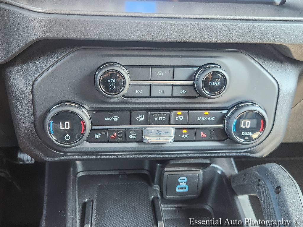 Used 2025 Ford Bronco Badlands AWD/4WD image 14