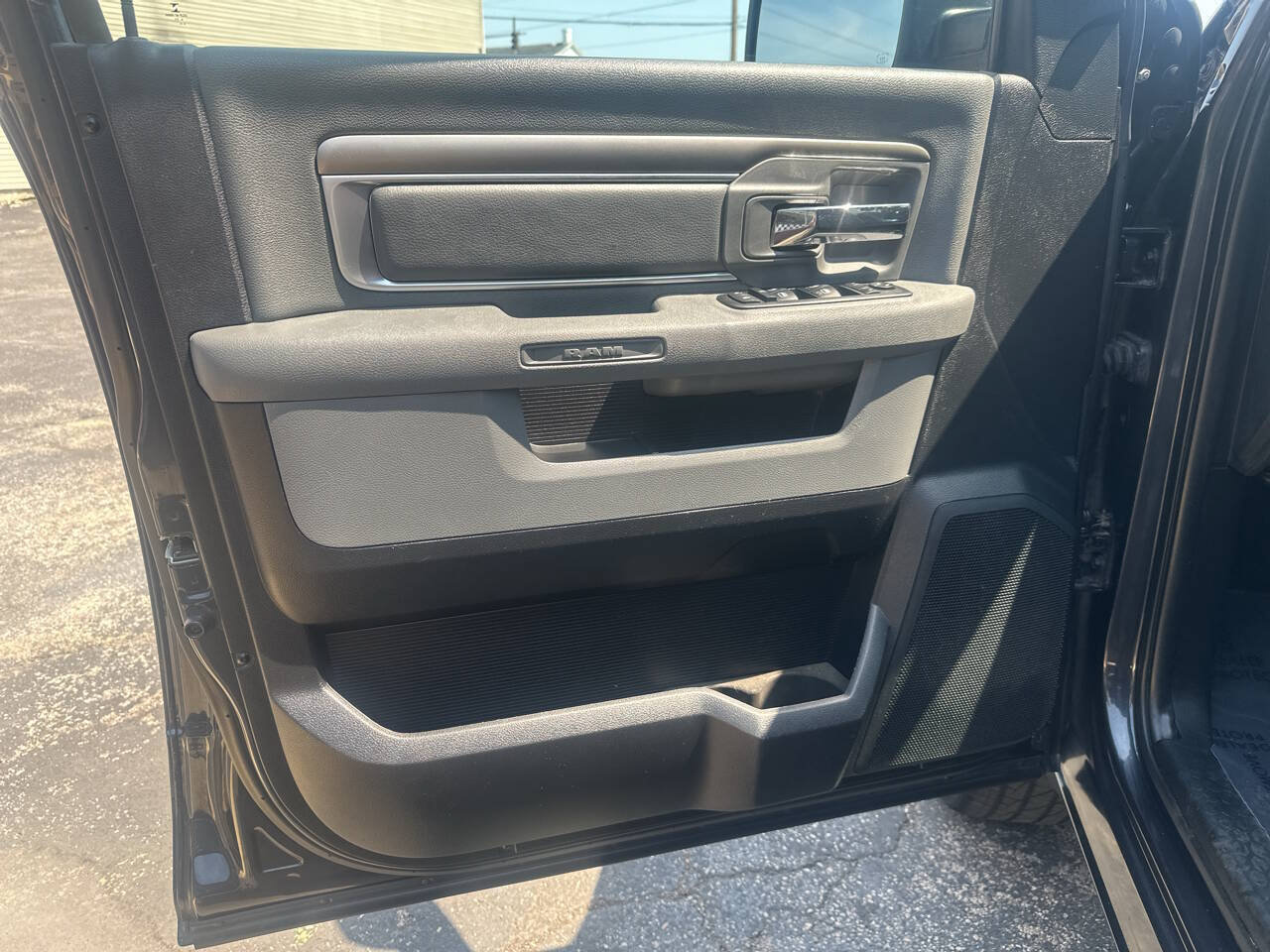 Used 2015 RAM 1500 Big Horn AWD/4WD image 27
