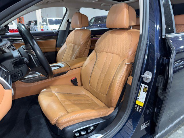 Used 2016 BMW 750i xDrive AWD/4WD image 50