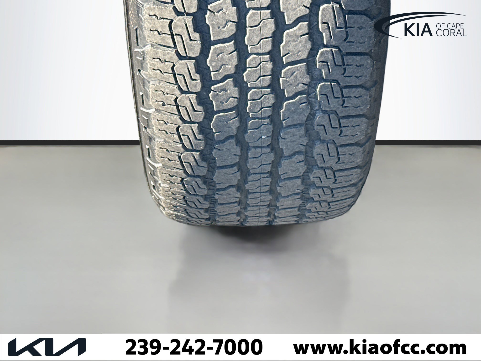 Used 2019 Jeep Grand Cherokee Laredo image 41