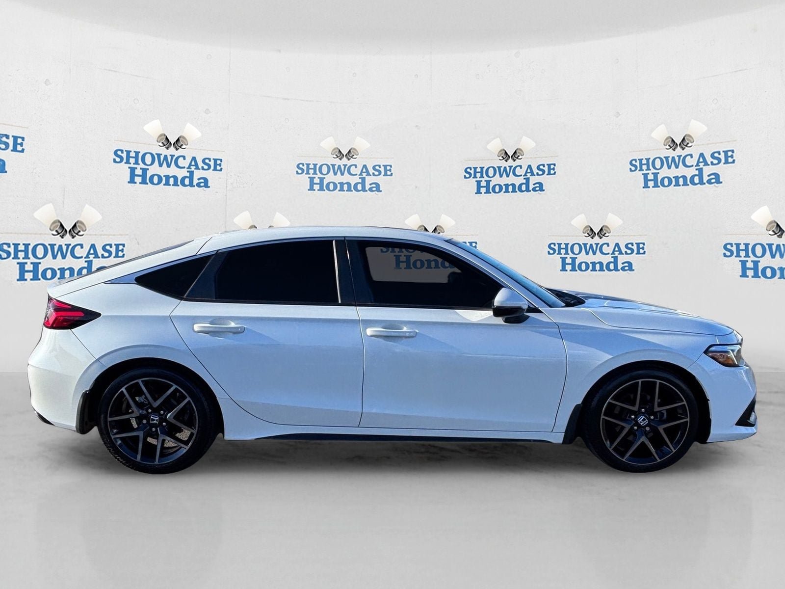 Used 2022 Honda Civic Sport Touring image 9