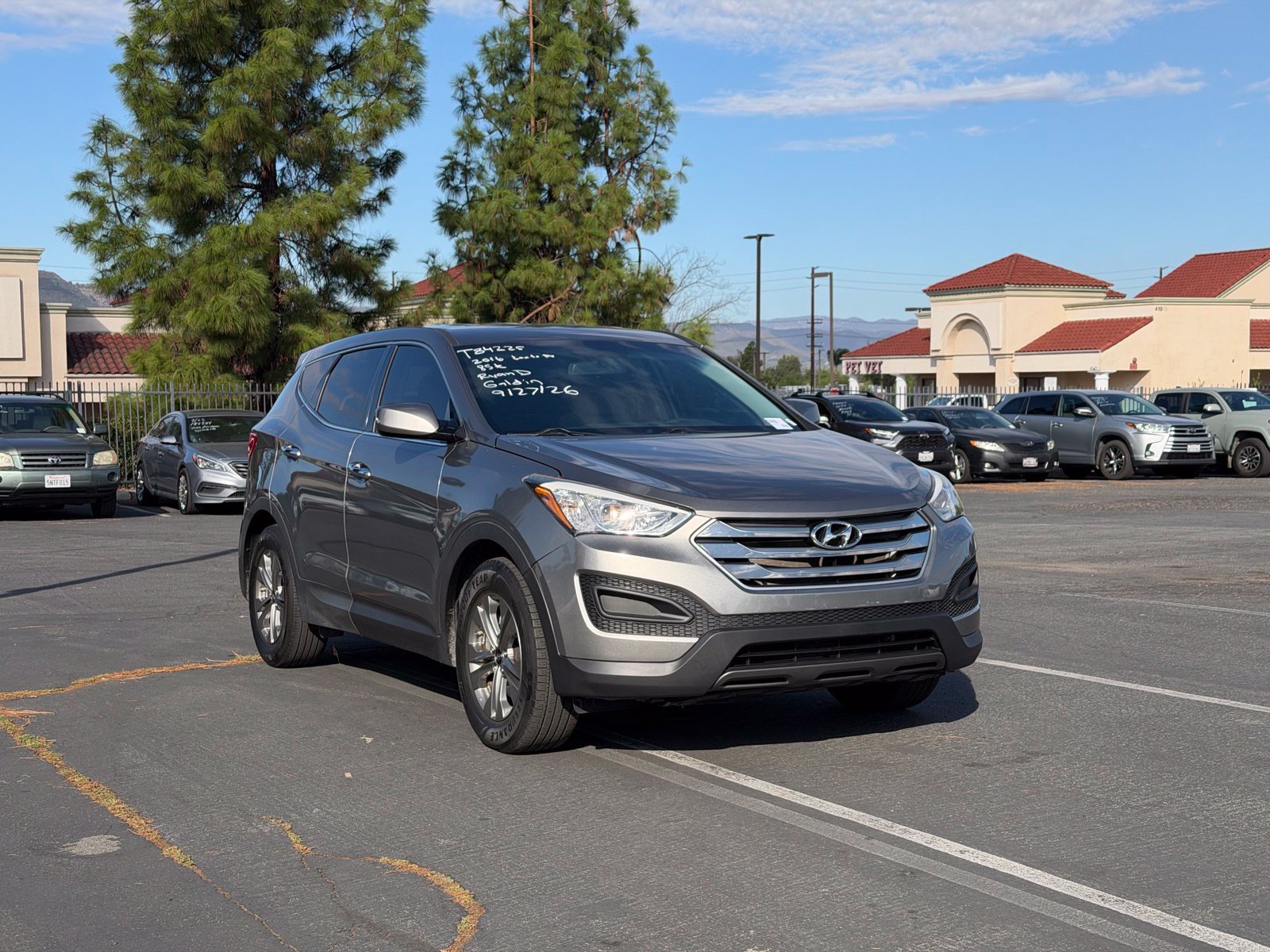 Used 2016 Hyundai Santa Fe Sport FWD image 2