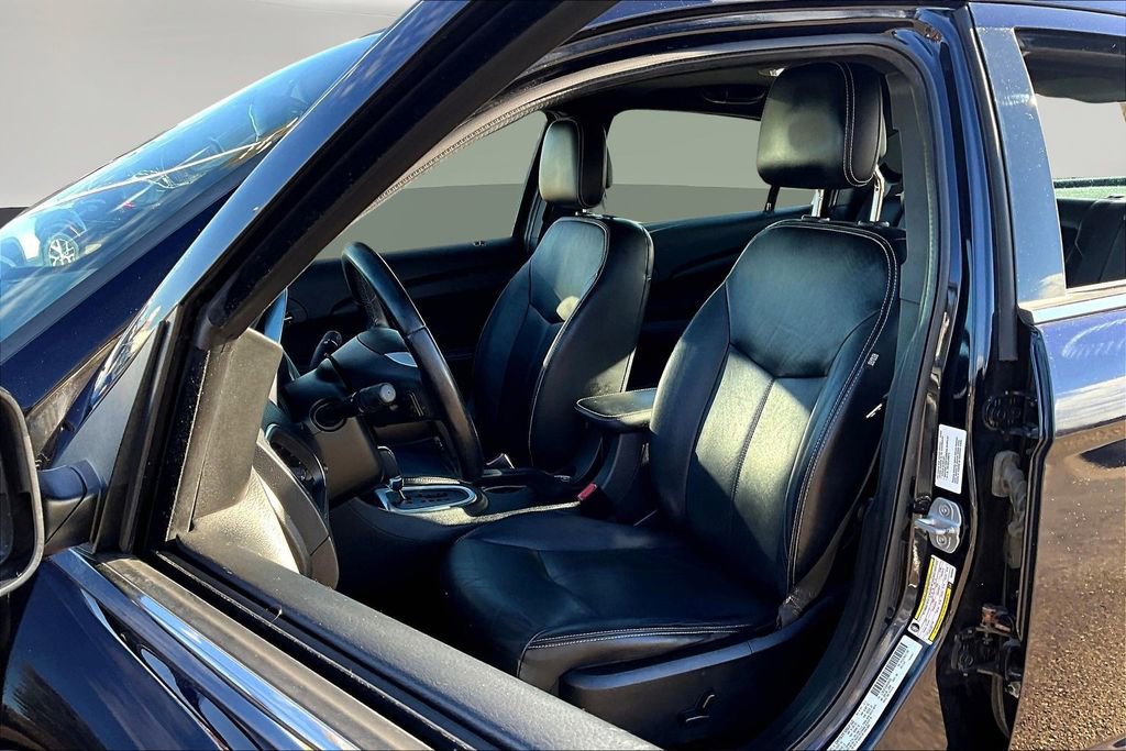 Used 2011 Chrysler 200 Limited FWD image 18