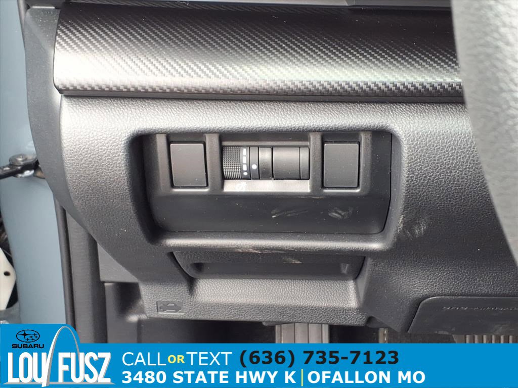 Certified 2025 Subaru Crosstrek 2.0i Premium image 17