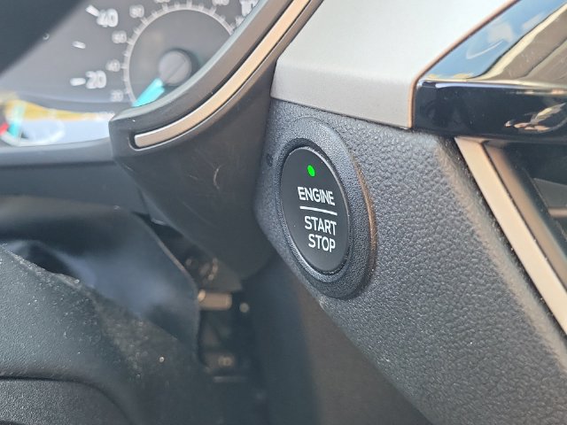 Used 2022 Ford Escape SE w/ Convenience Package FWD image 29