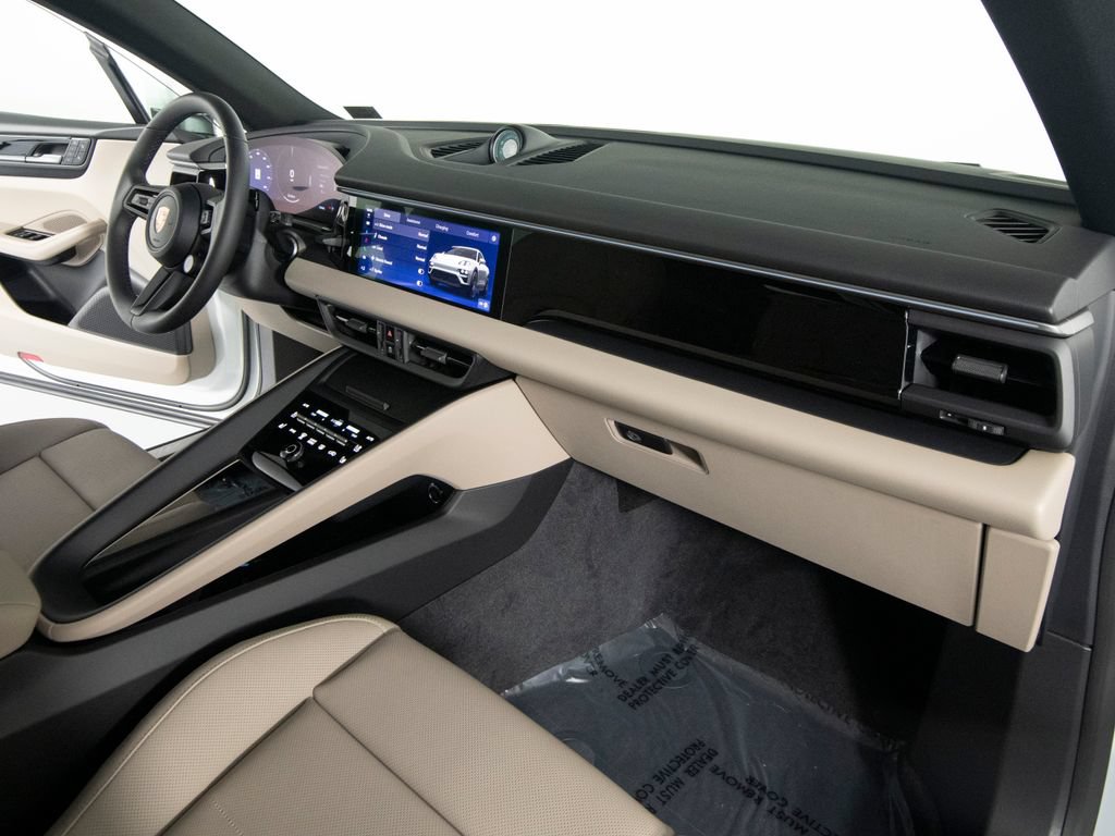 New 2026 Porsche Macan 4 Electric AWD/4WD image 28