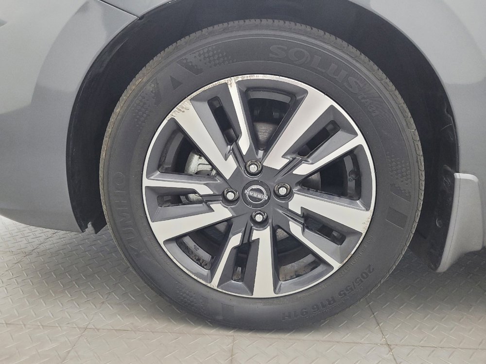 Used 2024 Nissan Versa S w/ S Plus Package FWD image 31