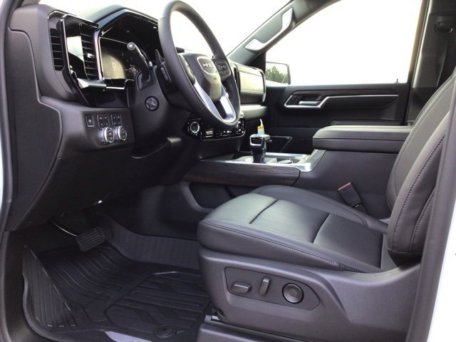 New 2026 GMC Sierra 1500 SLT w/ SLT Premium Plus Package image 12